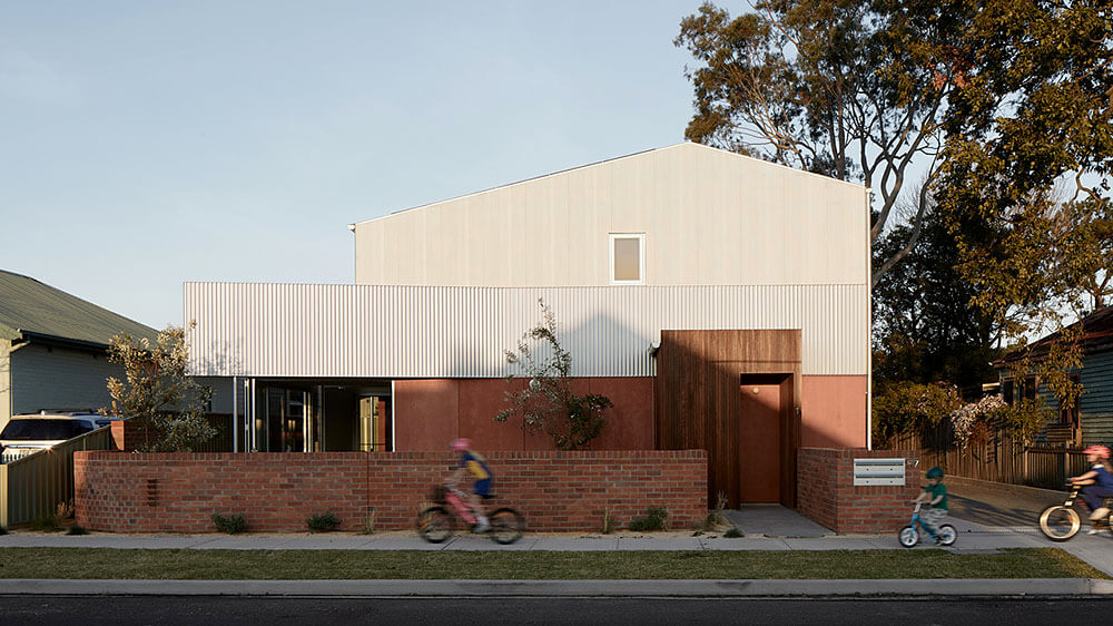 Maggie Street reinterprets and respects the heritage and character of the surrounding suburb while incorporating 4 generous, detached 2-storey townhouses. Credit: Alex McIntyre. Source: Curious Practice