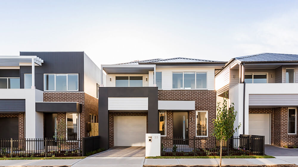 Avena allows indoor and outdoor spaces to merge in a convenient yet scenic location. Separate, self-contained living spaces in several homes allow for intergenerational living. Credit: Chloe Snaith Photography. Source: Stockland