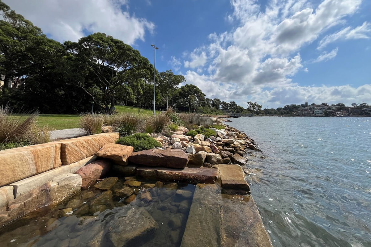 Carss Bush Park, along the western foreshore of Kogarah Bay (part of the Georges River). Georges River local government area / Eora. Credit: M Plytarias