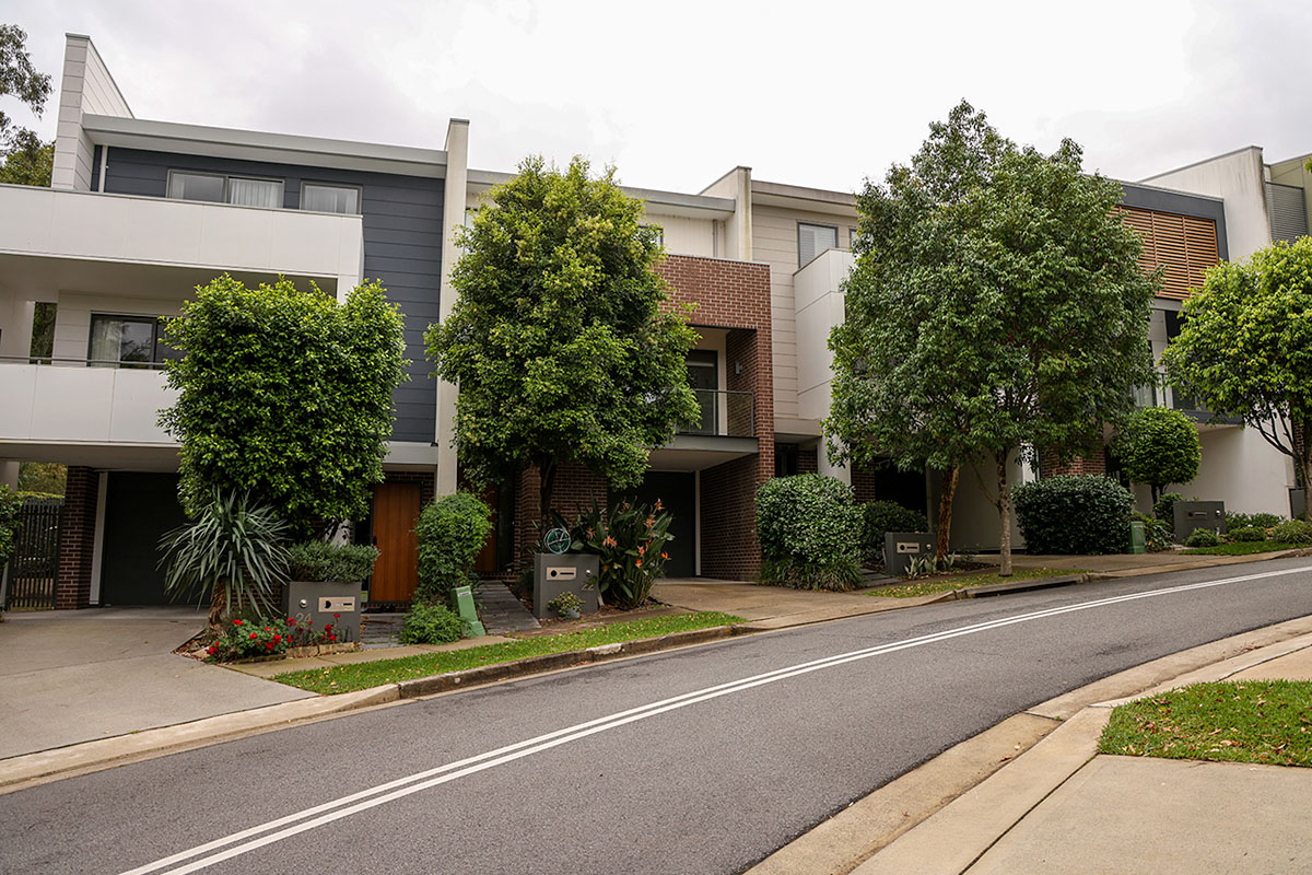 An example of low- and mid-rise housing at Putney Hill NSW. Credit: James Grabowski/DPHI