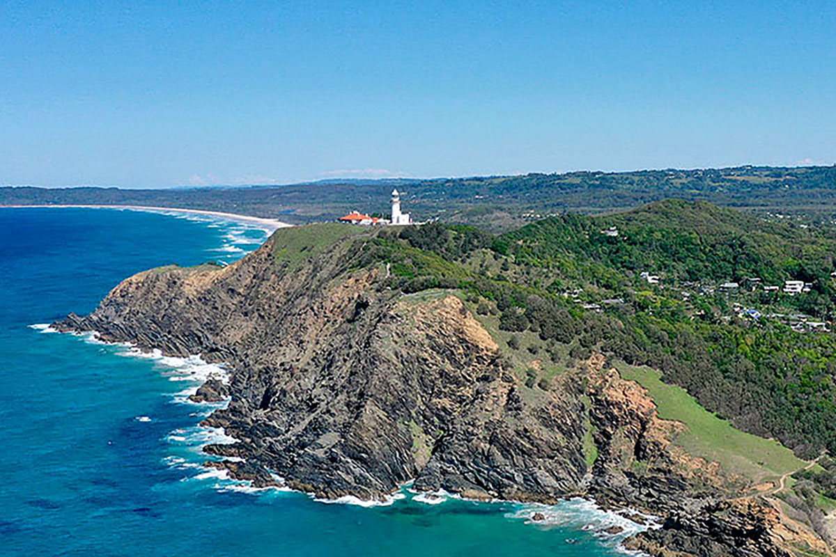 Byron Bay Lighthouse, Beach and Hinterland Aerial Shot in the Northern Rivers, NSW. Credit: CC BY-SA 4.0 / Kpravin2